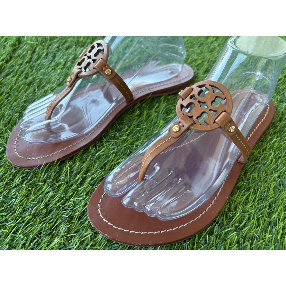 Tory Burch Miller Sandal Tan Leather Thong Flat Logo Medallion 8M